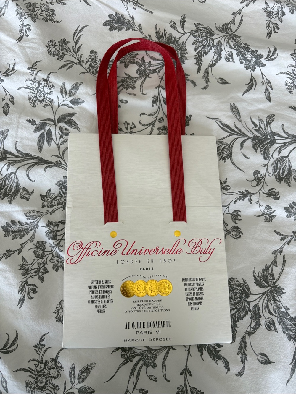 Official officine universelle Buly White & Red Gift Tote mini Bag